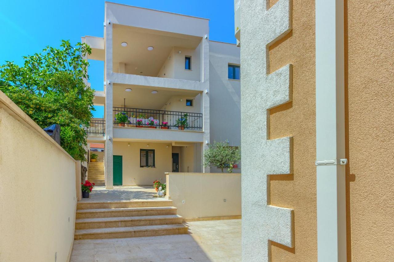 Villa" Arijana 2" Slatine Ngoại thất bức ảnh