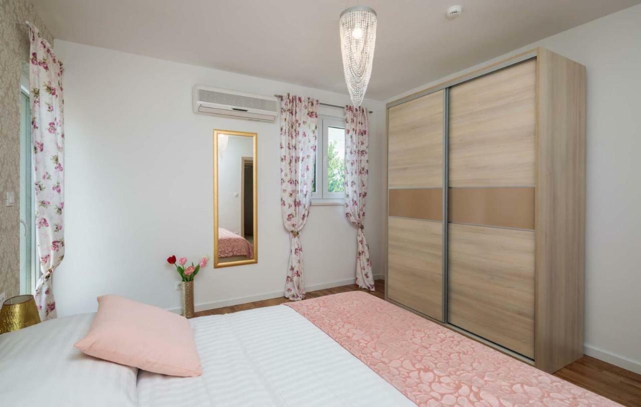 Villa" Arijana 2" Slatine Ngoại thất bức ảnh